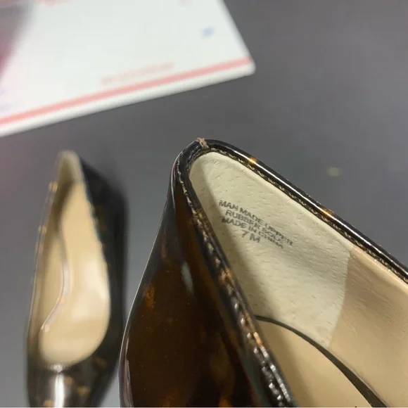 NEW Ann Taylor Brown Tortoise Pointed Toe Block Kitten Heels Size 7 - Picture 6 of 9